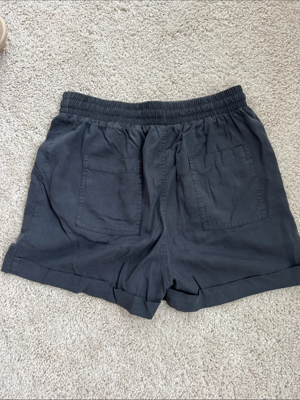 Universal Thread drawstring shorts, size S - Picture 3 of 5